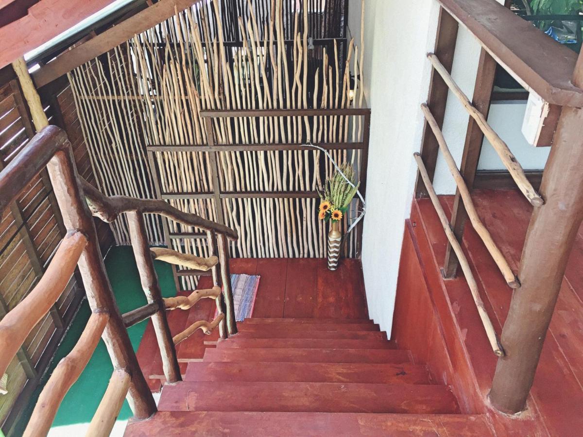 White Banana Beach Club General Luna  Ngoại thất bức ảnh