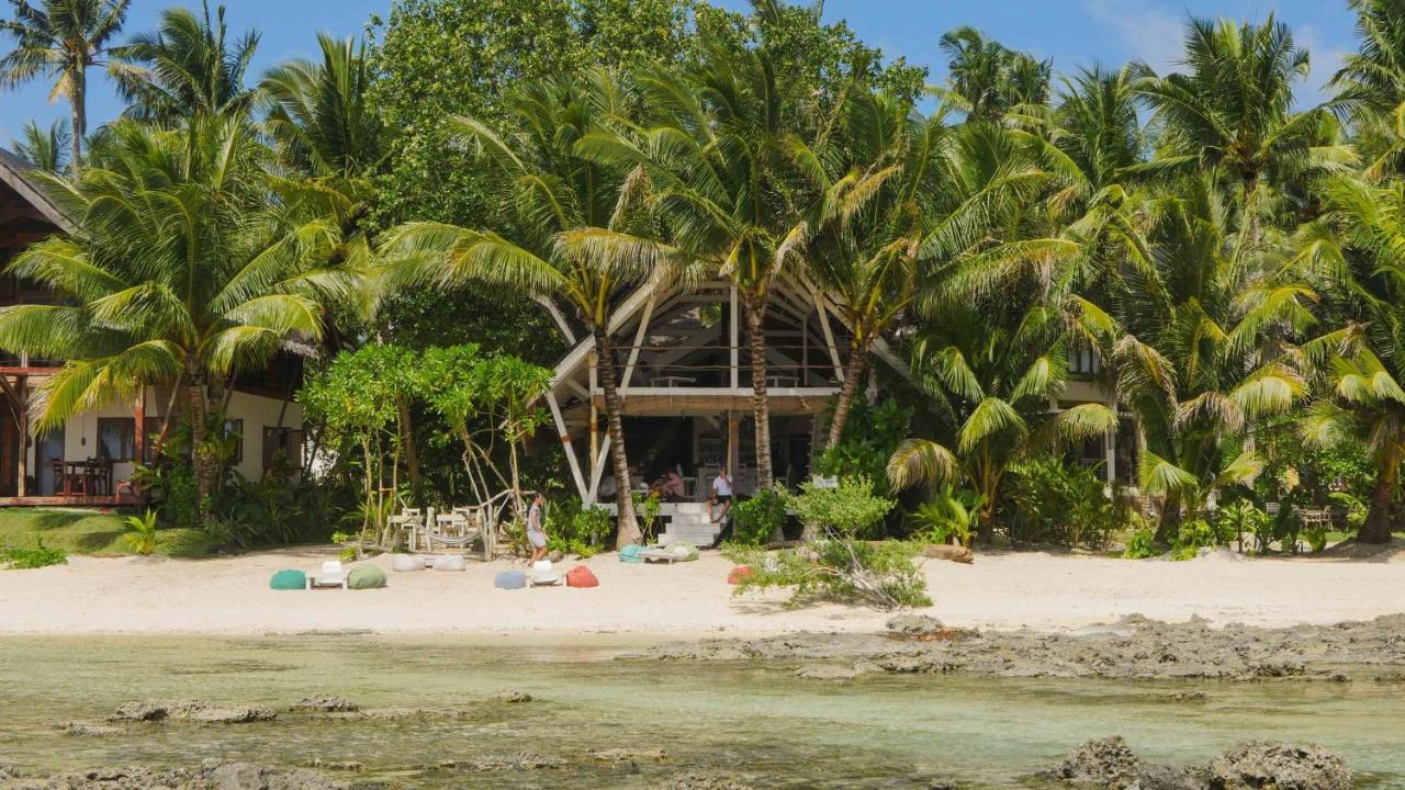 White Banana Beach Club General Luna  Ngoại thất bức ảnh