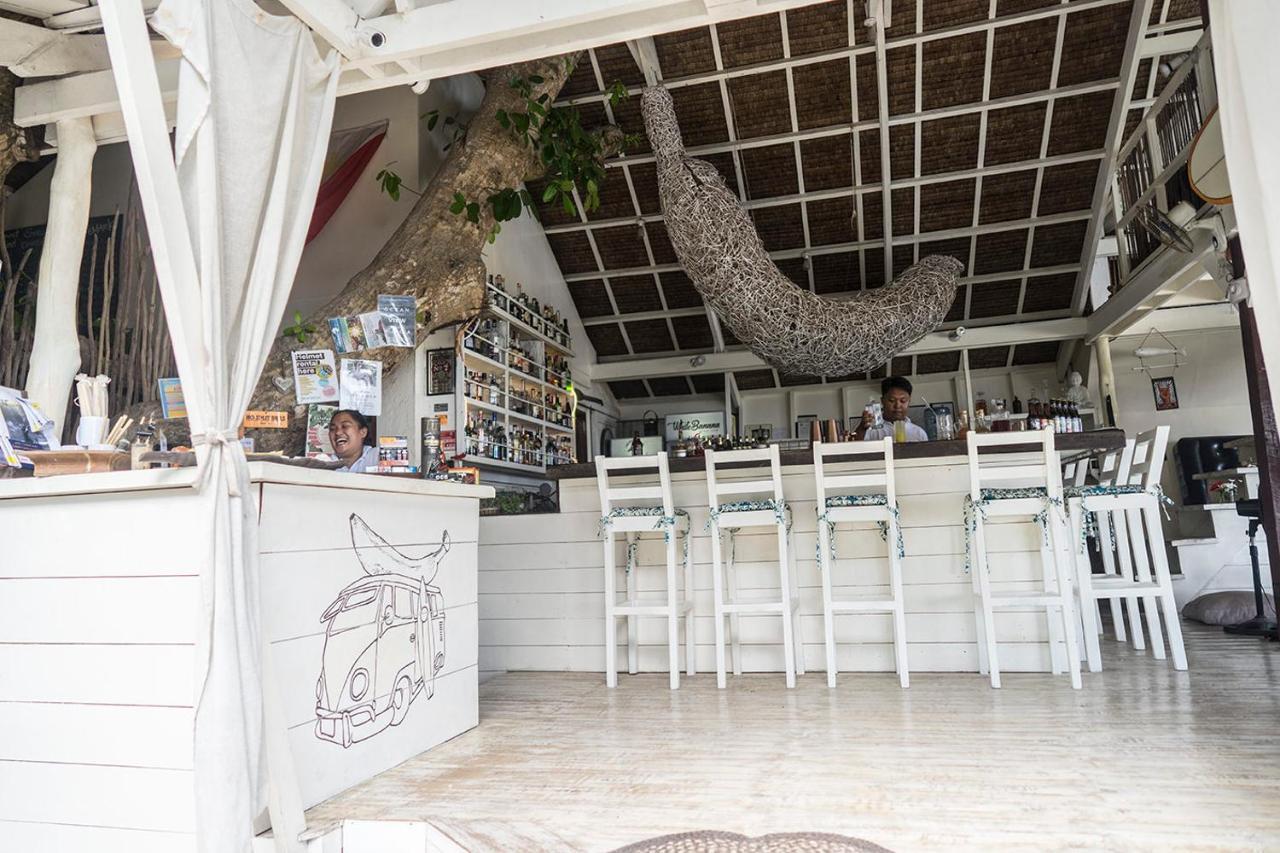 White Banana Beach Club General Luna  Ngoại thất bức ảnh